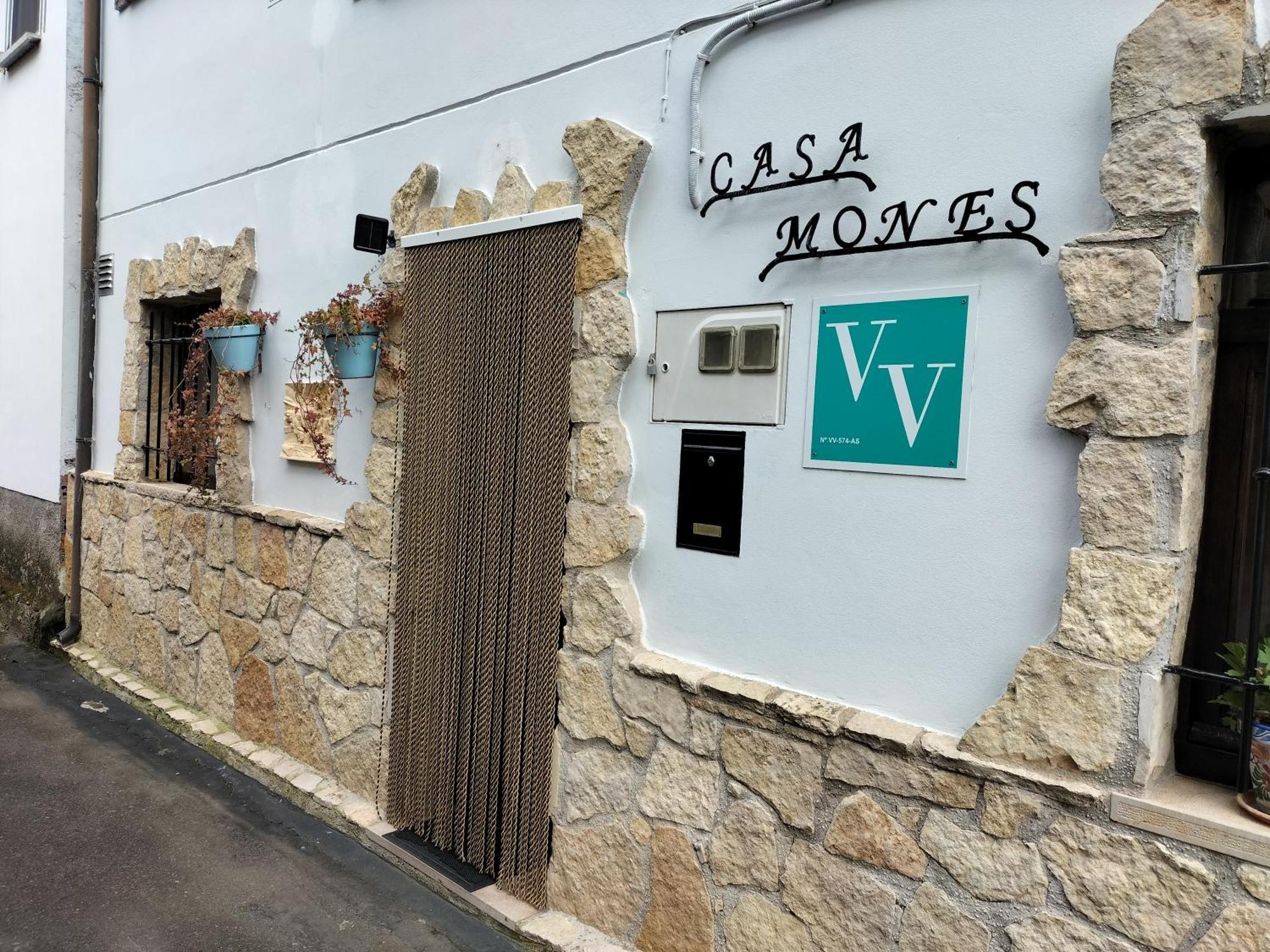 V.V Casa Mones Apartment Cangas de Onis Bagian luar foto